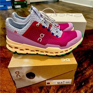 On Cloud shoes in mint condition